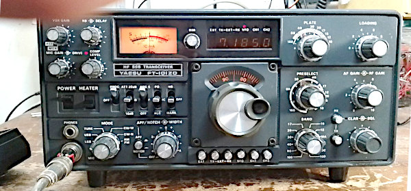 La radio Yaesu FT-101ZD