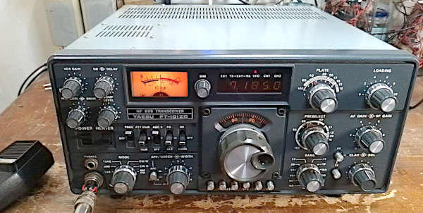 La radio Yaesu FT-101ZD
