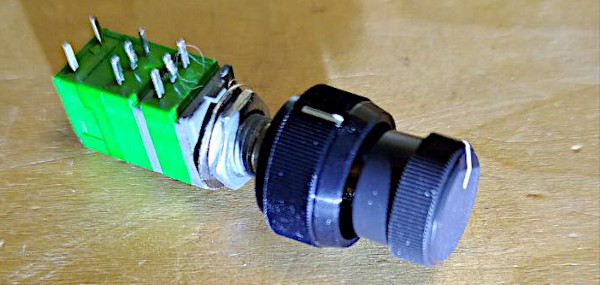 Nuovo Pot. TR-851: i pomelli vanno bene...