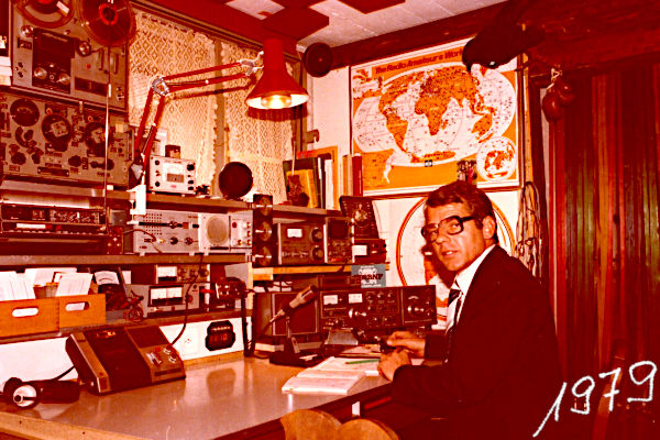 IK7LQH nella sua stazione del 1979 in Svizzera