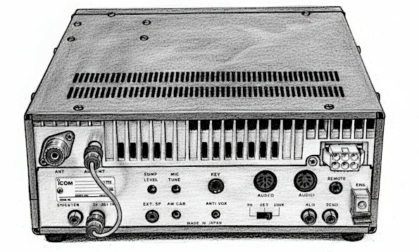 IC-735: il retro della radio