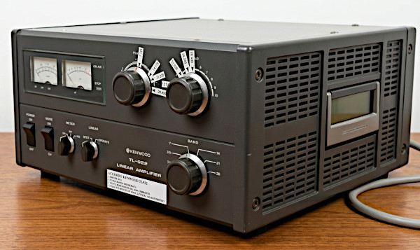 Amplificatore lineare a valvole Kenwood TL-922