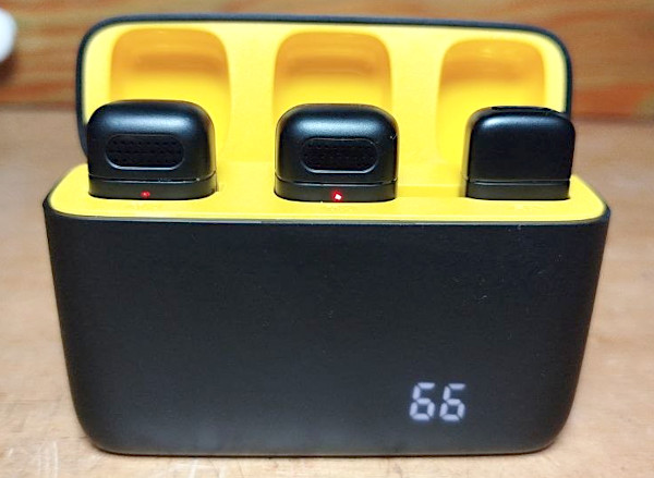 Il set economico del microfono lavalier K6 nel cuo contenitore