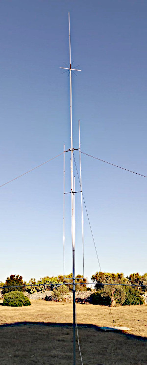 La verticale Grazioli MV7 montata e fotografata da Ben, IU7QBB