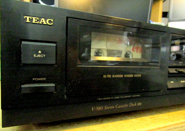 Il TEAC V-580 Stereo Cassette Deck